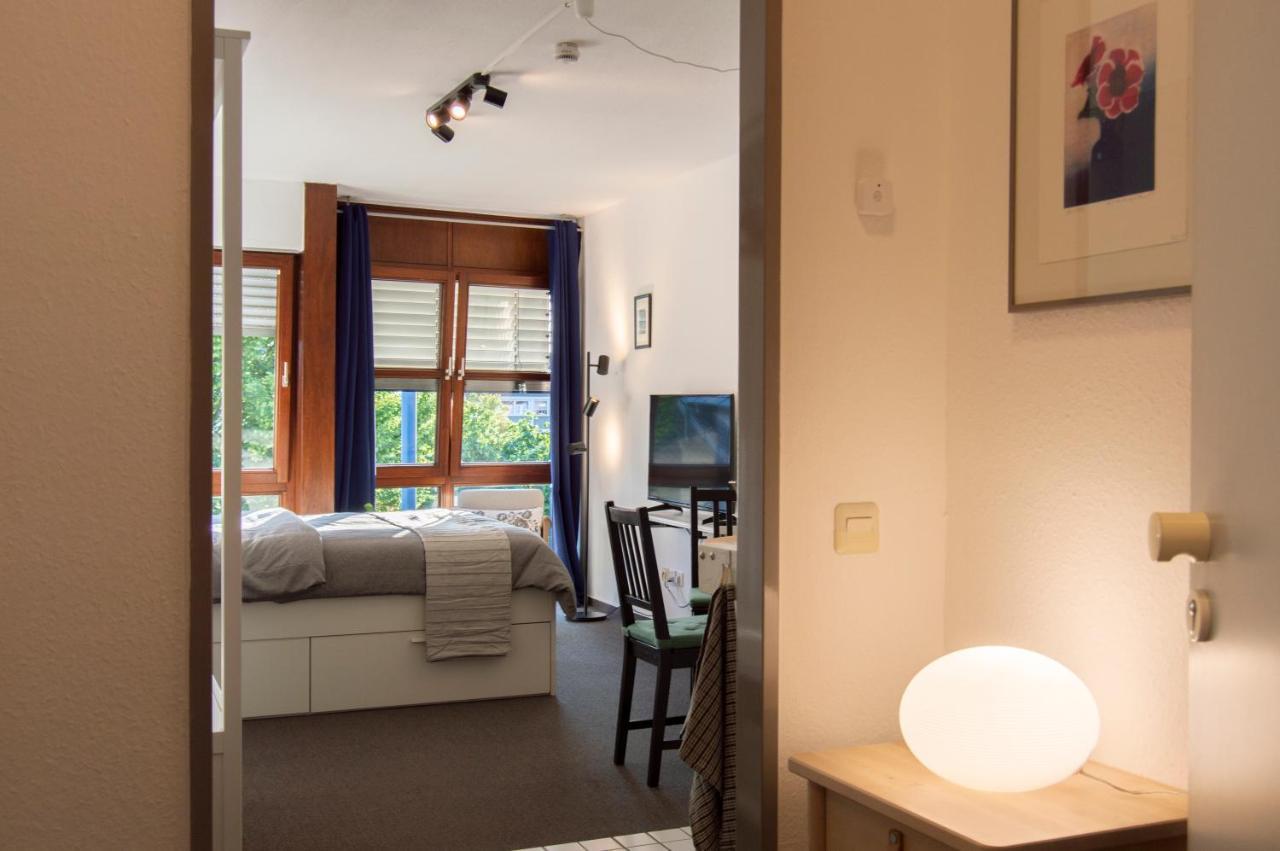 Zentrale Ruhige Wohnung Mit Parkplatz Paderborn Exterior foto